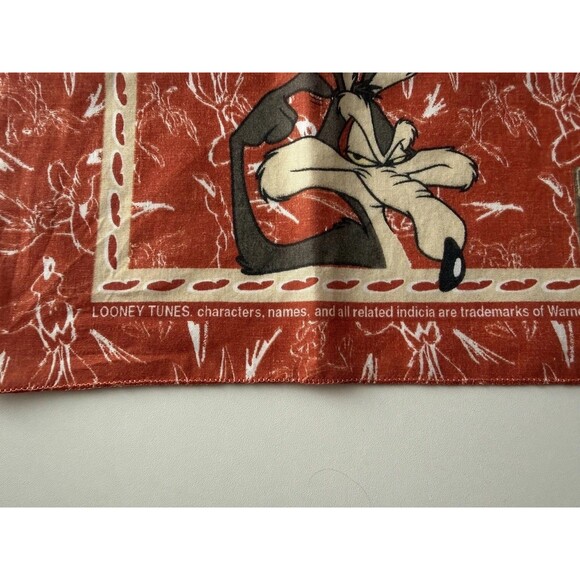 Vintage 1997 Looney Tunes Red Bandaroos Handkierchief Bandana Wild E Coyote - Picture 3 of 7